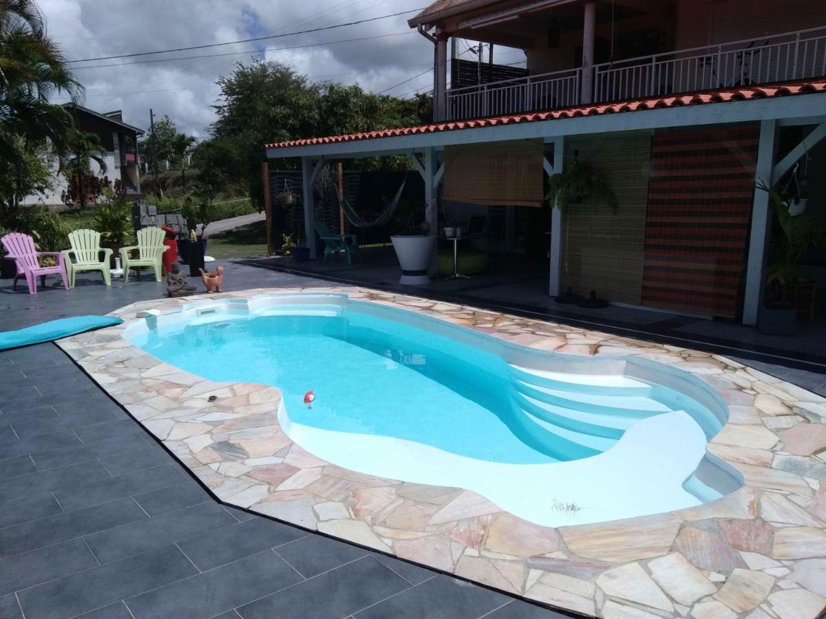 Grand T2 Tout Confort , Emplacement Ideal Riviere-Salee Exterior photo